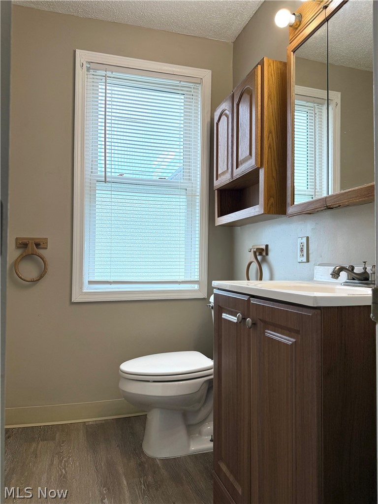 1733 Robindale Street Property Photo 17