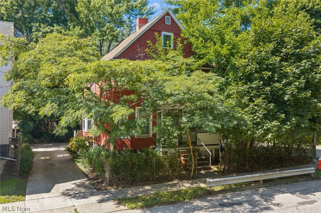 1308 W 95th Street