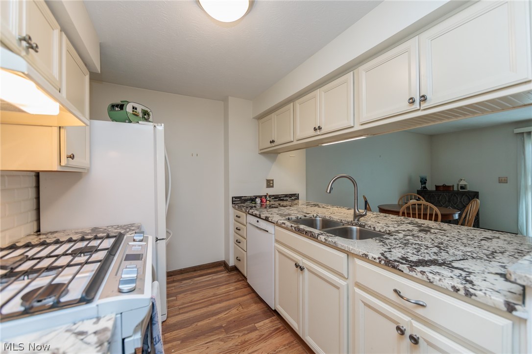 1190 Brookline Place A Property Photo 9