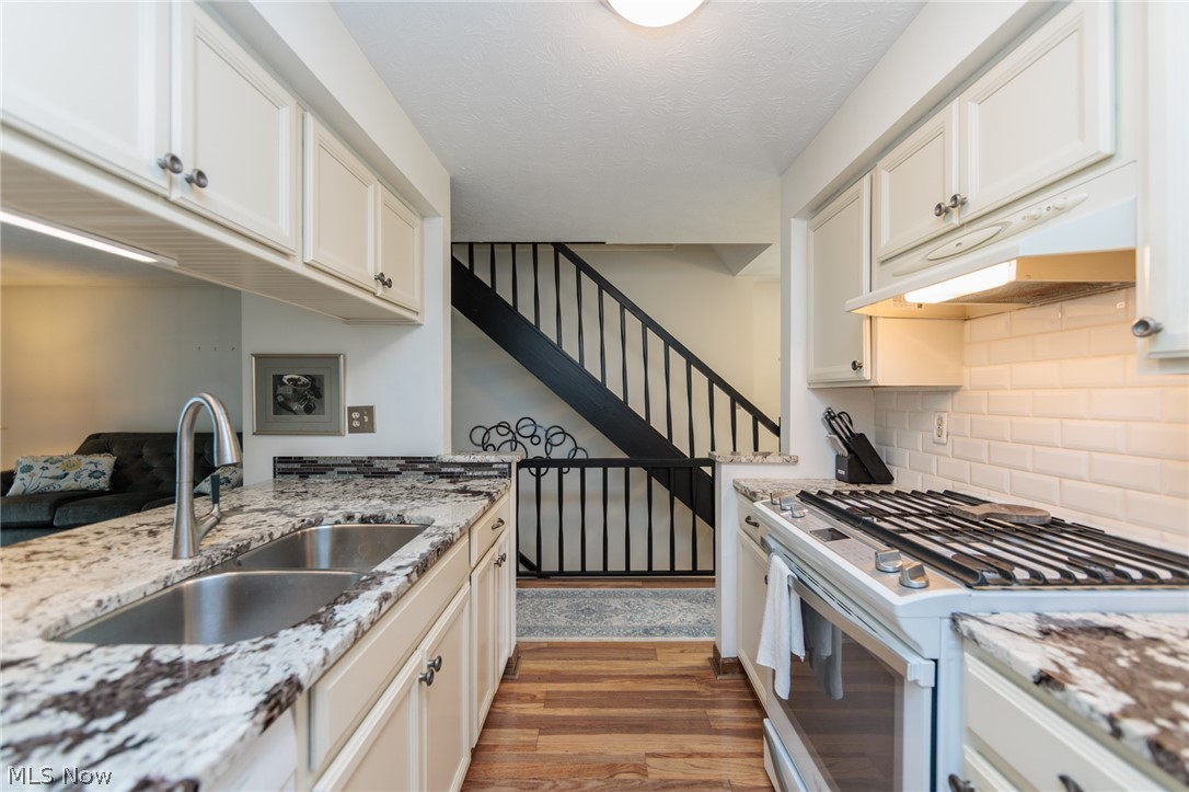 1190 Brookline Place A Property Photo 11