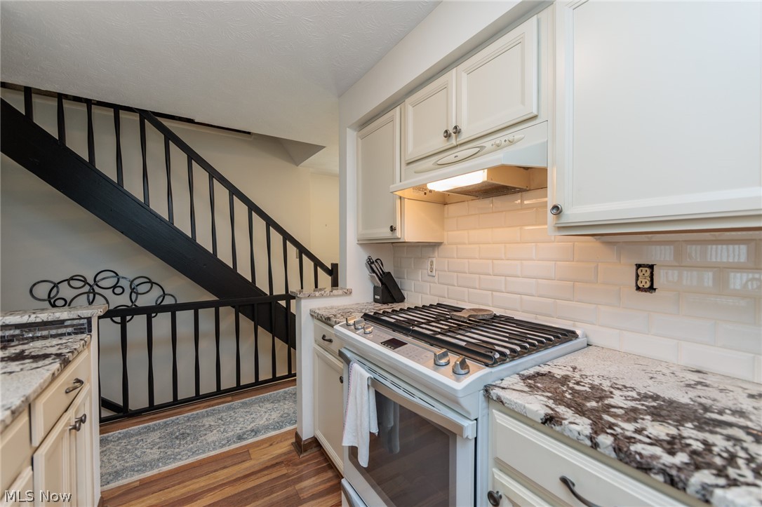 1190 Brookline Place A Property Photo 12