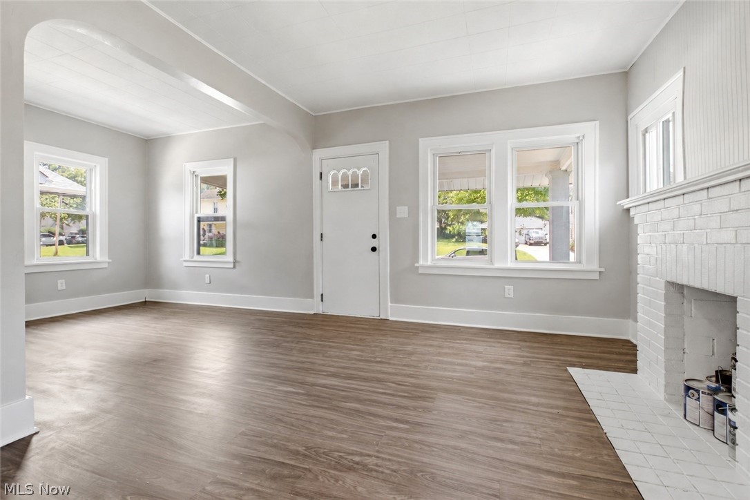 975 Corwin Avenue Property Photo 7