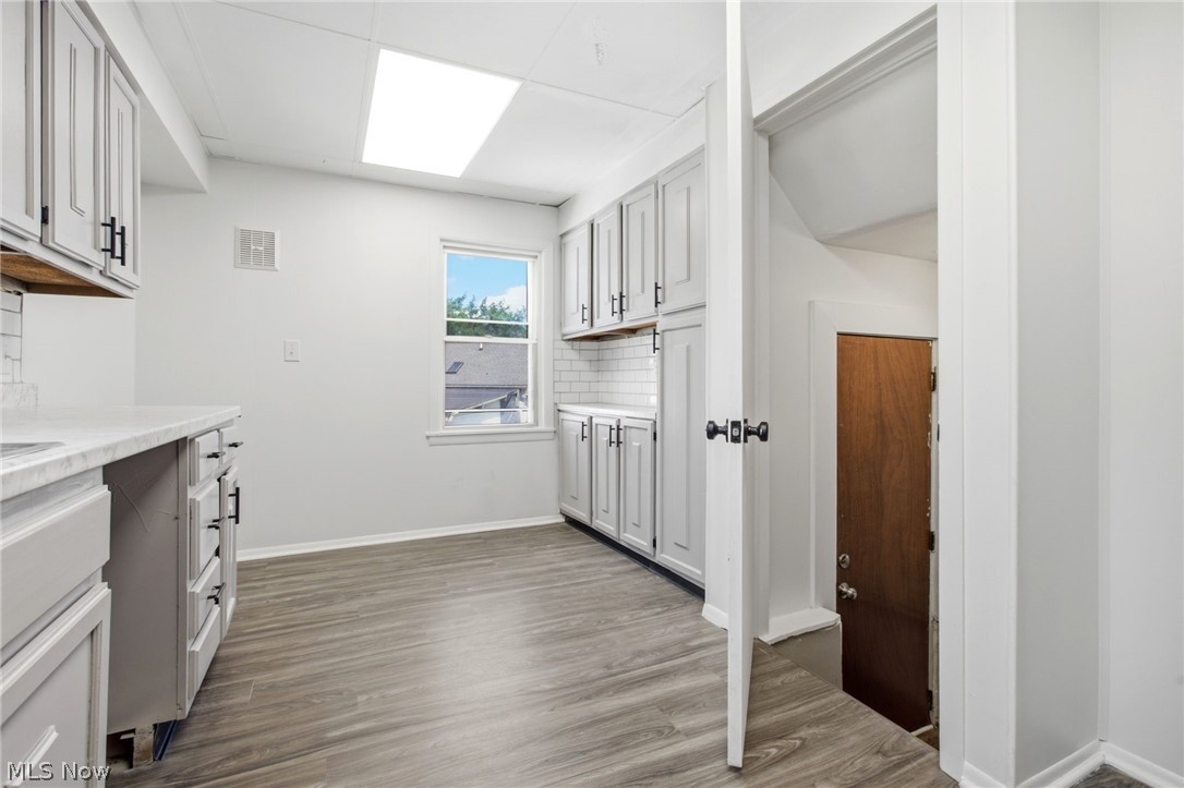 975 Corwin Avenue Property Photo 17
