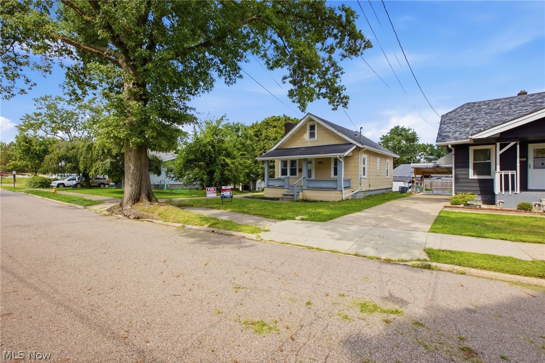 975 Corwin Avenue Property Photo 24