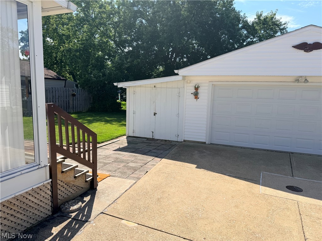 3846 E 365th Street Property Photo 3