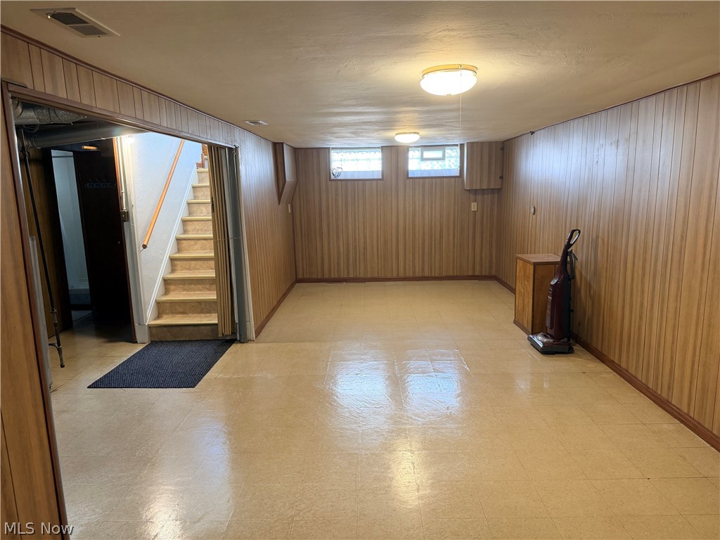 3846 E 365th Street Property Photo 10
