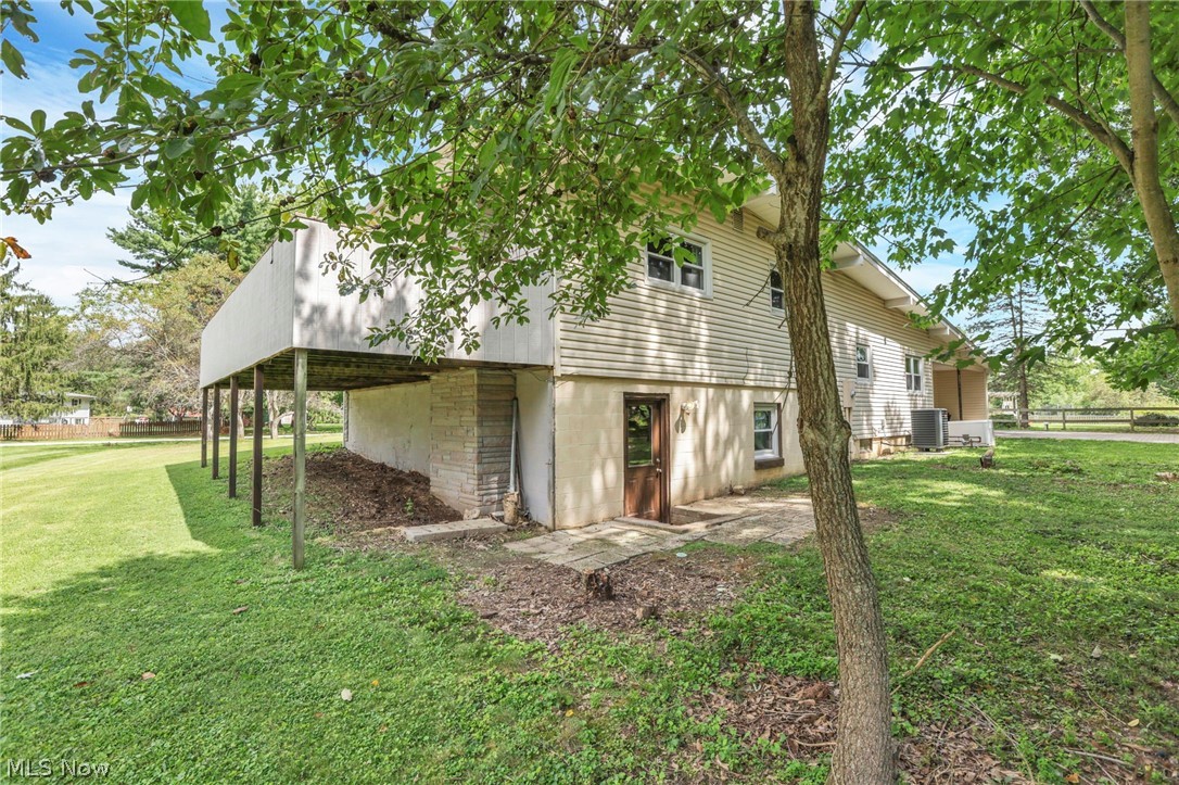 2185 Sunnyhill Drive Ne Property Photo 8