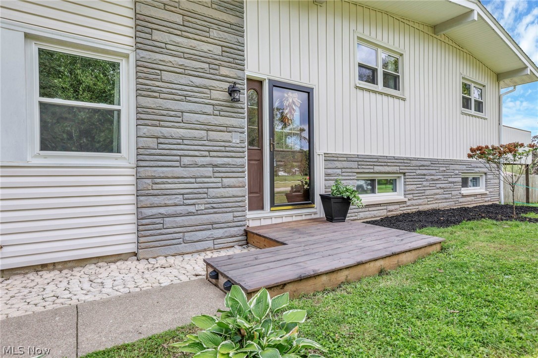 2185 Sunnyhill Drive Ne Property Photo 15