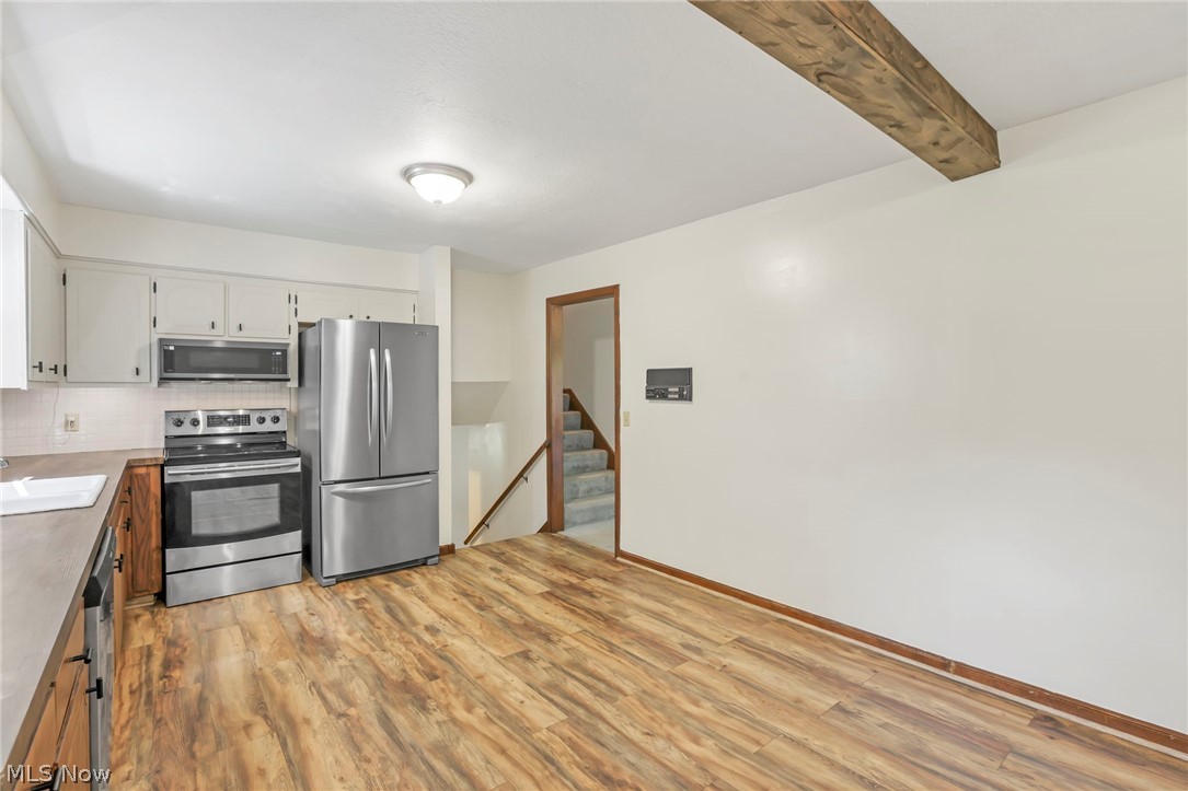 2185 Sunnyhill Drive Ne Property Photo 20