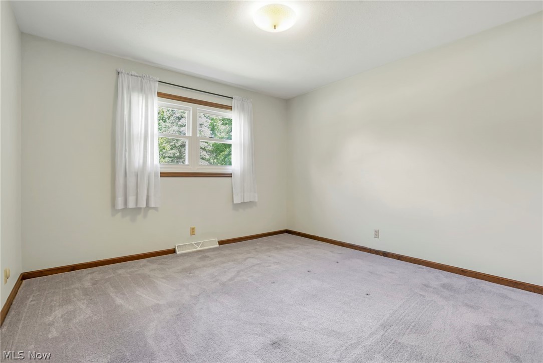 2185 Sunnyhill Drive Ne Property Photo 33
