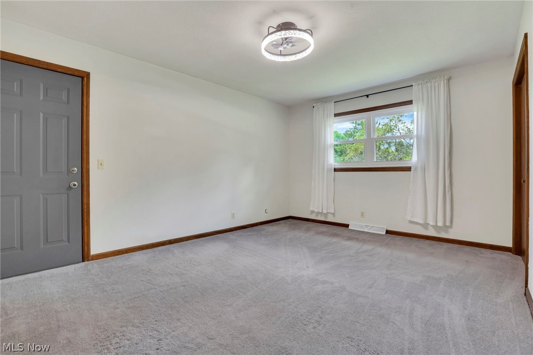 2185 Sunnyhill Drive Ne Property Photo 35