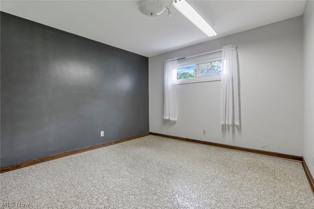2185 Sunnyhill Drive Ne Property Photo 44