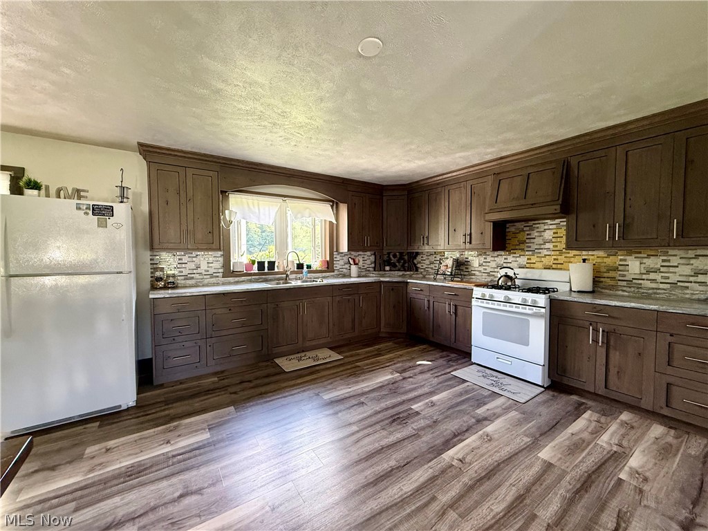8251 Bay Road Se Property Photo 8