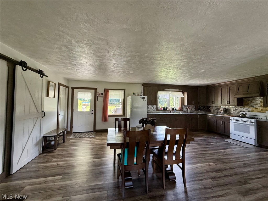 8251 Bay Road Se Property Photo 9