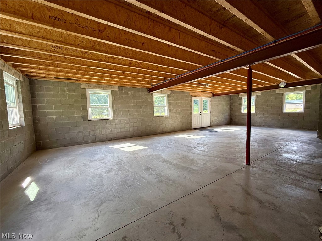 8251 Bay Road Se Property Photo 21