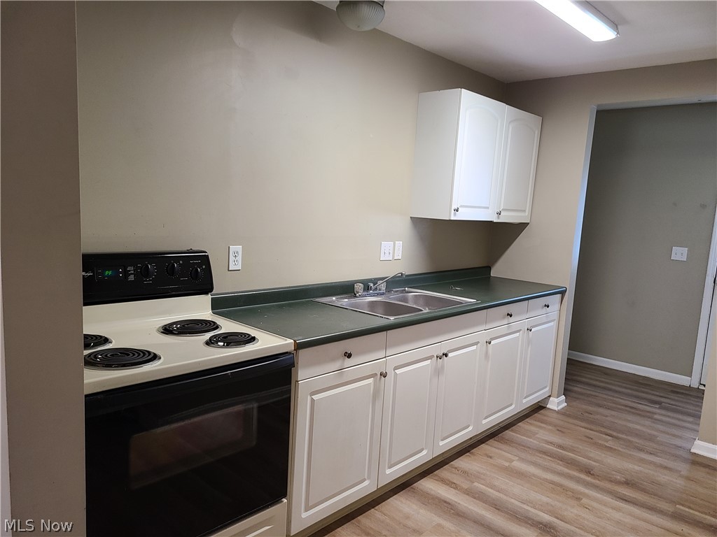 628 Sumner Street Down Property Photo 2