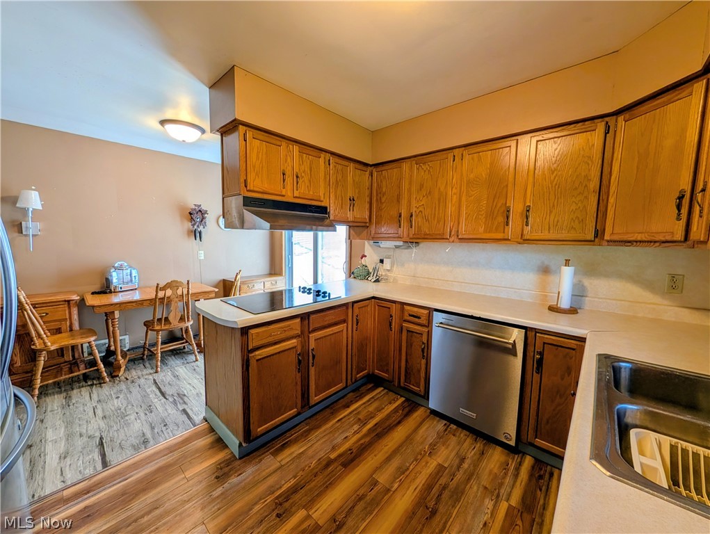 311 Liberty St W Property Photo 6