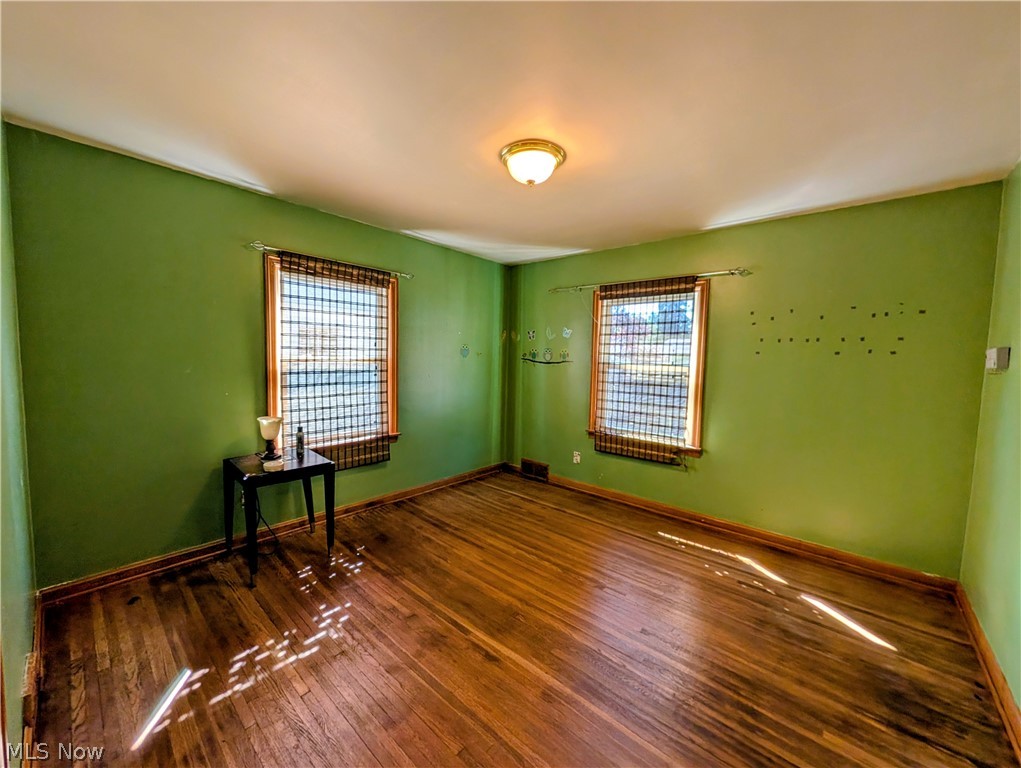311 Liberty St W Property Photo 16