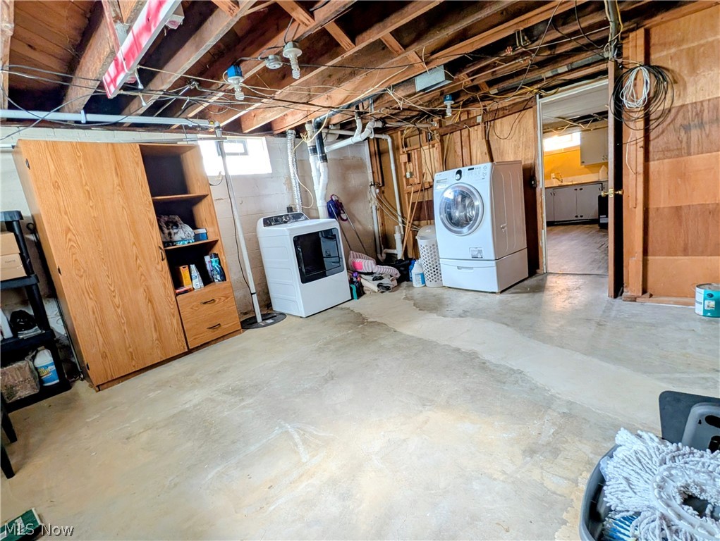 311 Liberty St W Property Photo 28