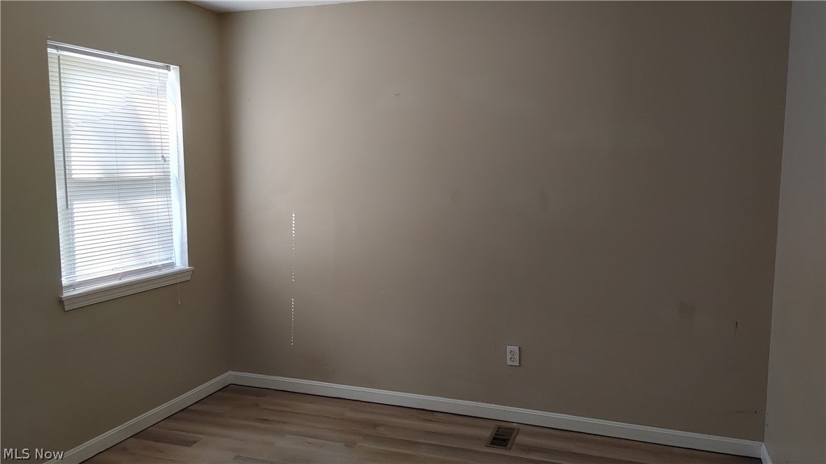 634 Sumner Street Up Property Photo 25