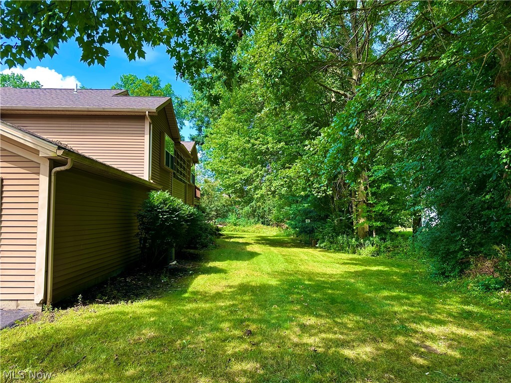 1306 Fox Run Drive Property Photo 3