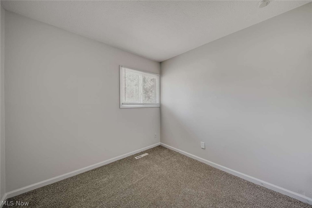 24360 Uppingham Road Property Photo 8