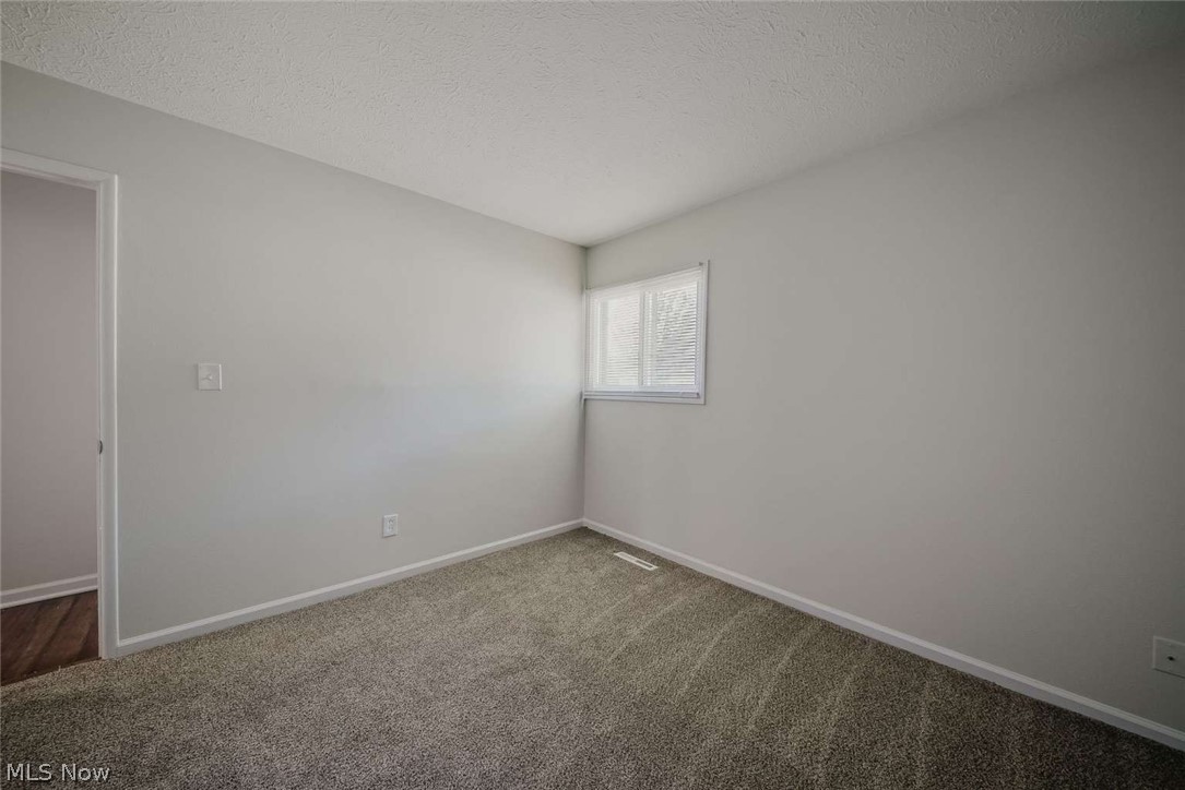24360 Uppingham Road Property Photo 10