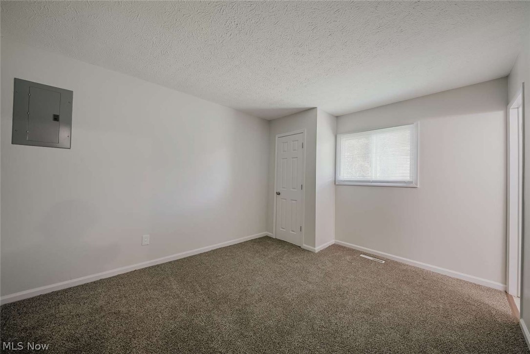 24360 Uppingham Road Property Photo 14