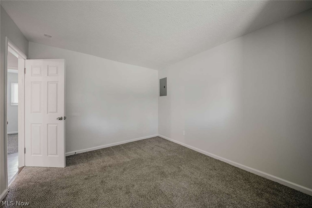 24360 Uppingham Road Property Photo 15