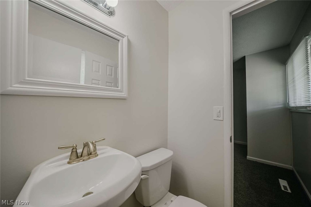 24360 Uppingham Road Property Photo 17