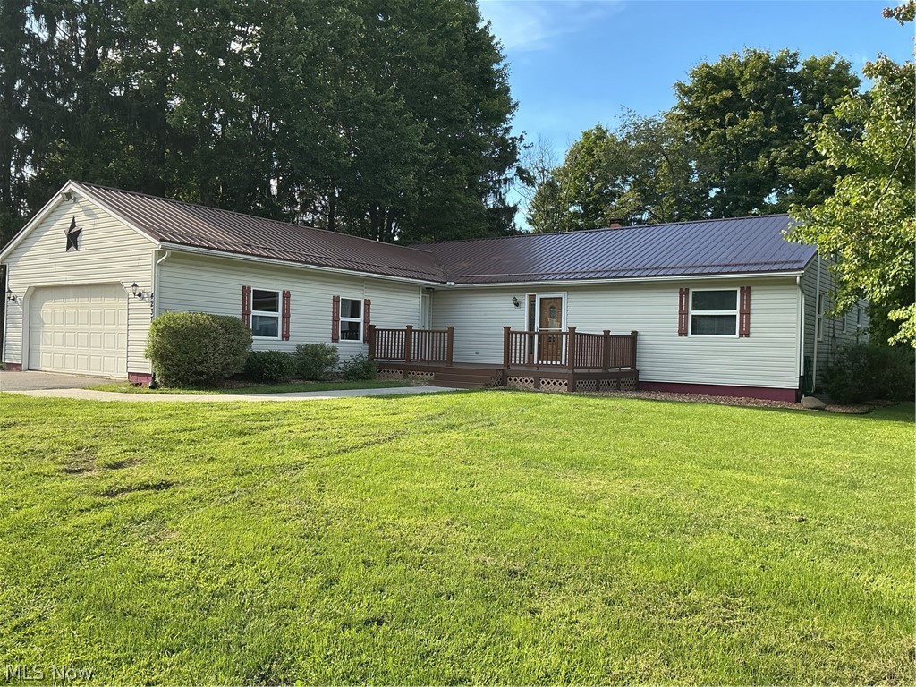 4237 Fairfield School Road Property Photo 1