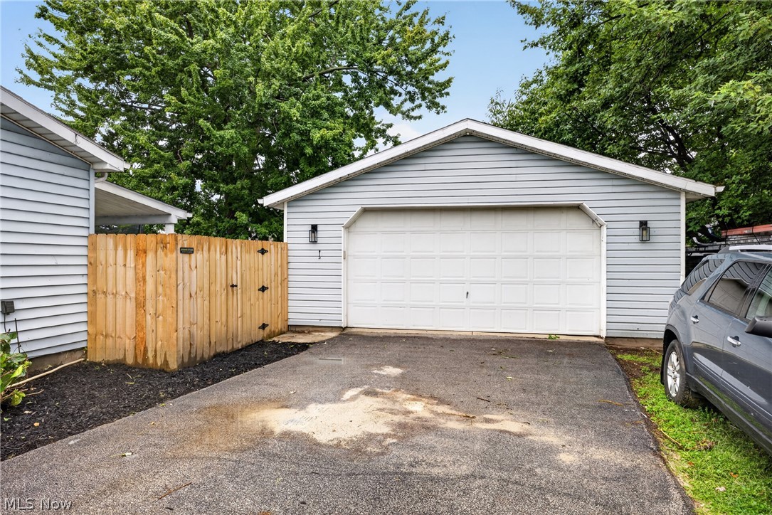 1801 Myrtle Avenue Property Photo 3