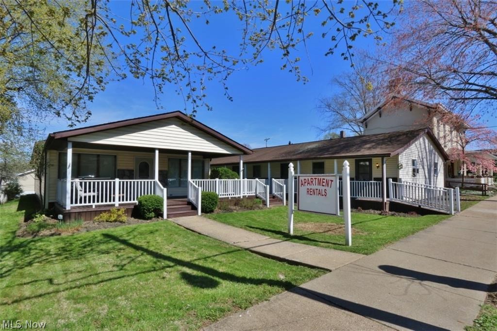 706 Main Property Photo 1