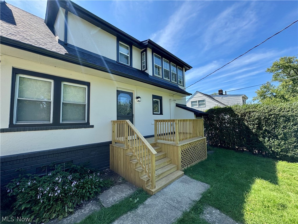 1451 Craneing Road Property Photo 6