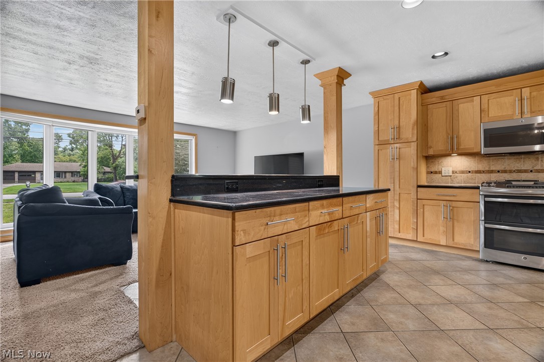 6613 Brookside Road Property Photo 6