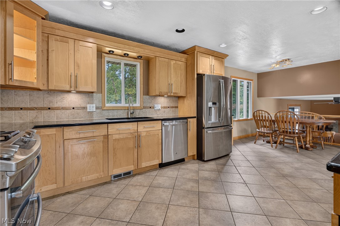 6613 Brookside Road Property Photo 7