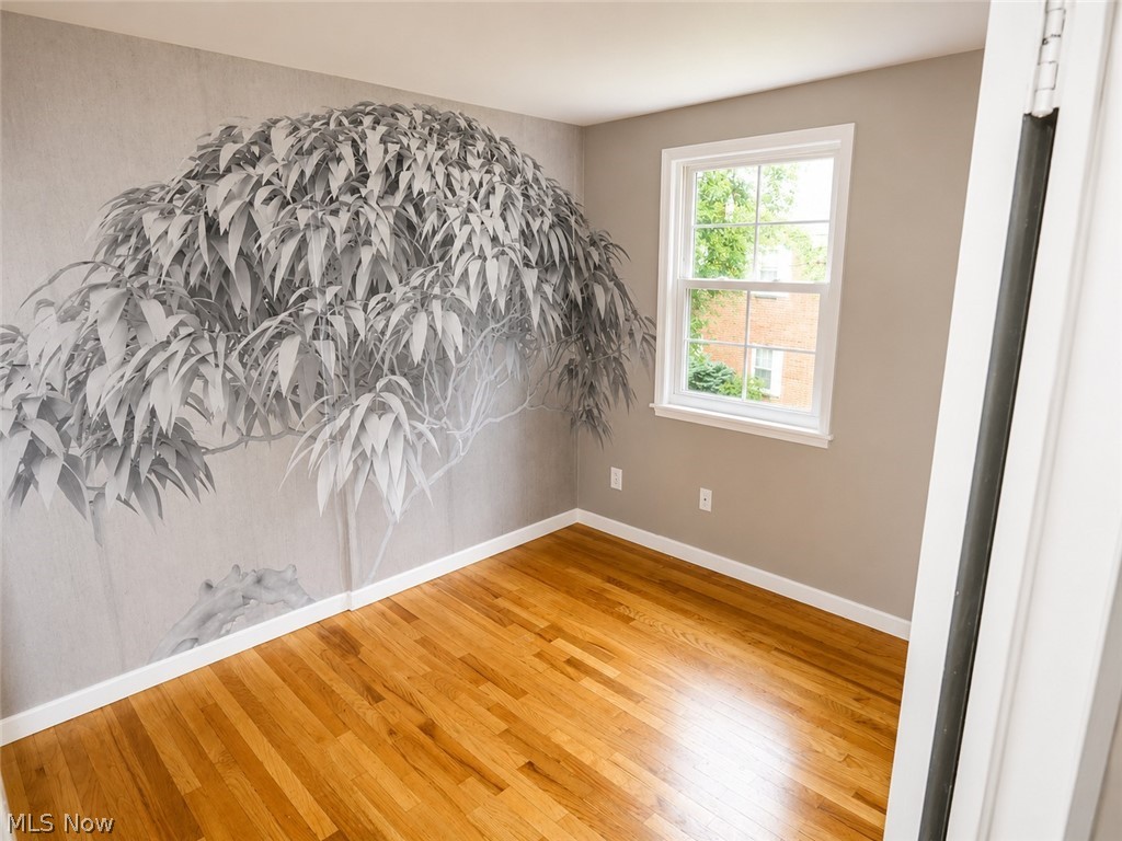 22651 Fox Avenue E Property Photo 8
