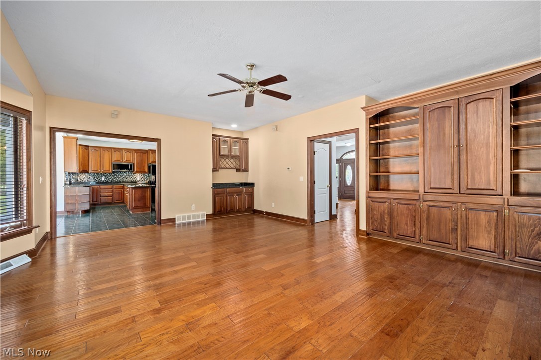6232 Oak Point Property Photo 11