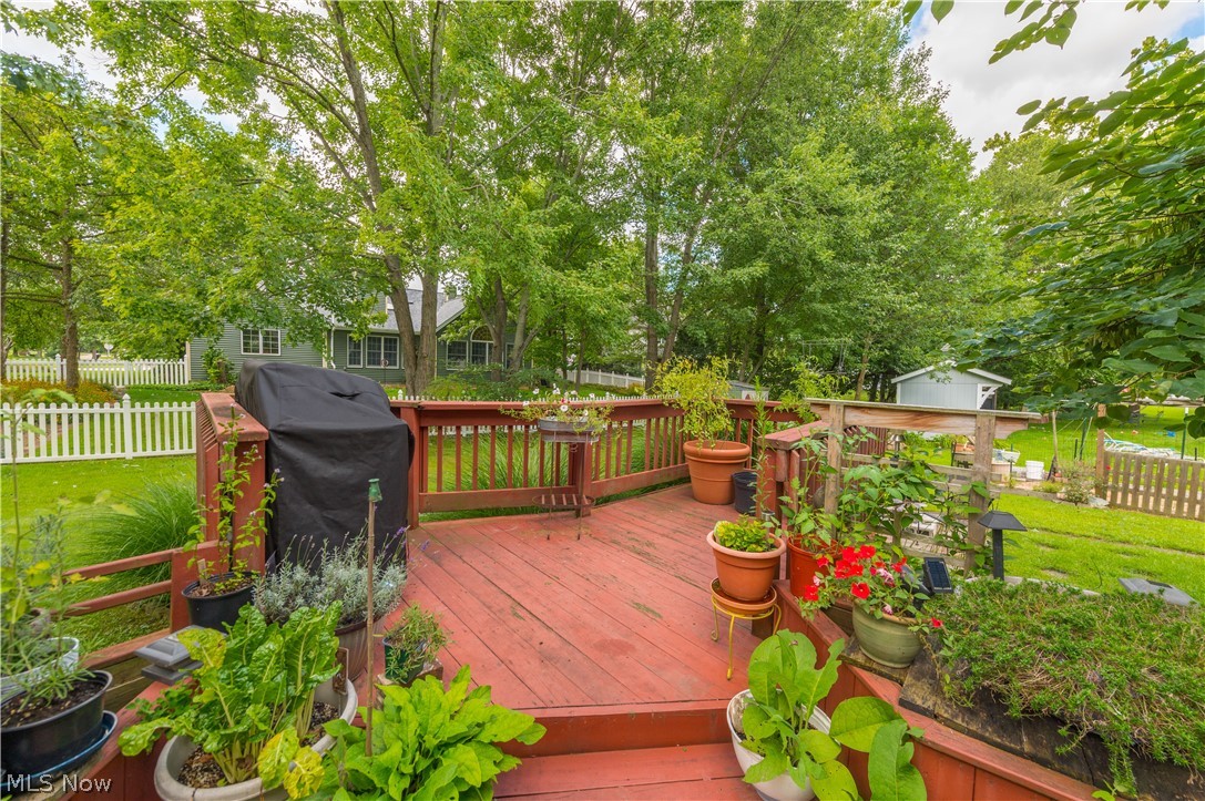817 Quail Hollow Circle Property Photo 38