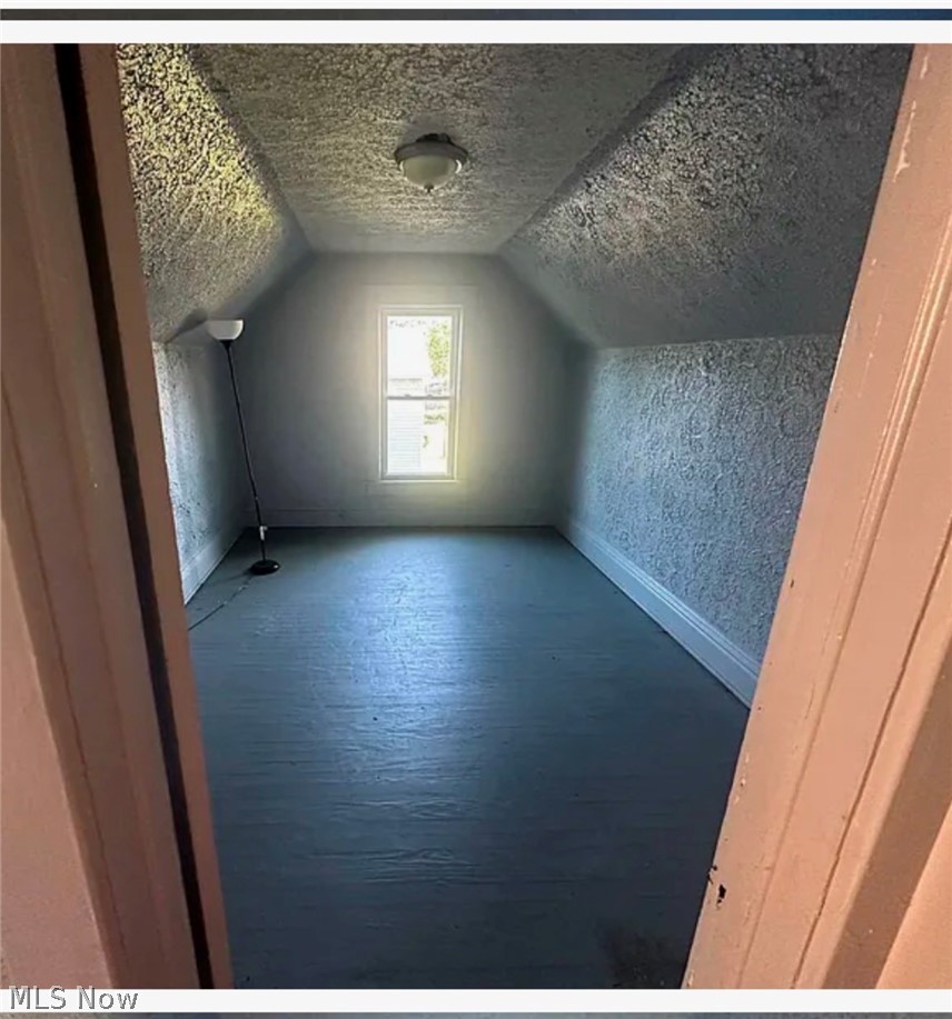 905 E Buchtel Avenue Property Photo 13
