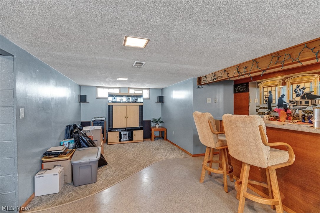 14903 Tabor Avenue Property Photo 23