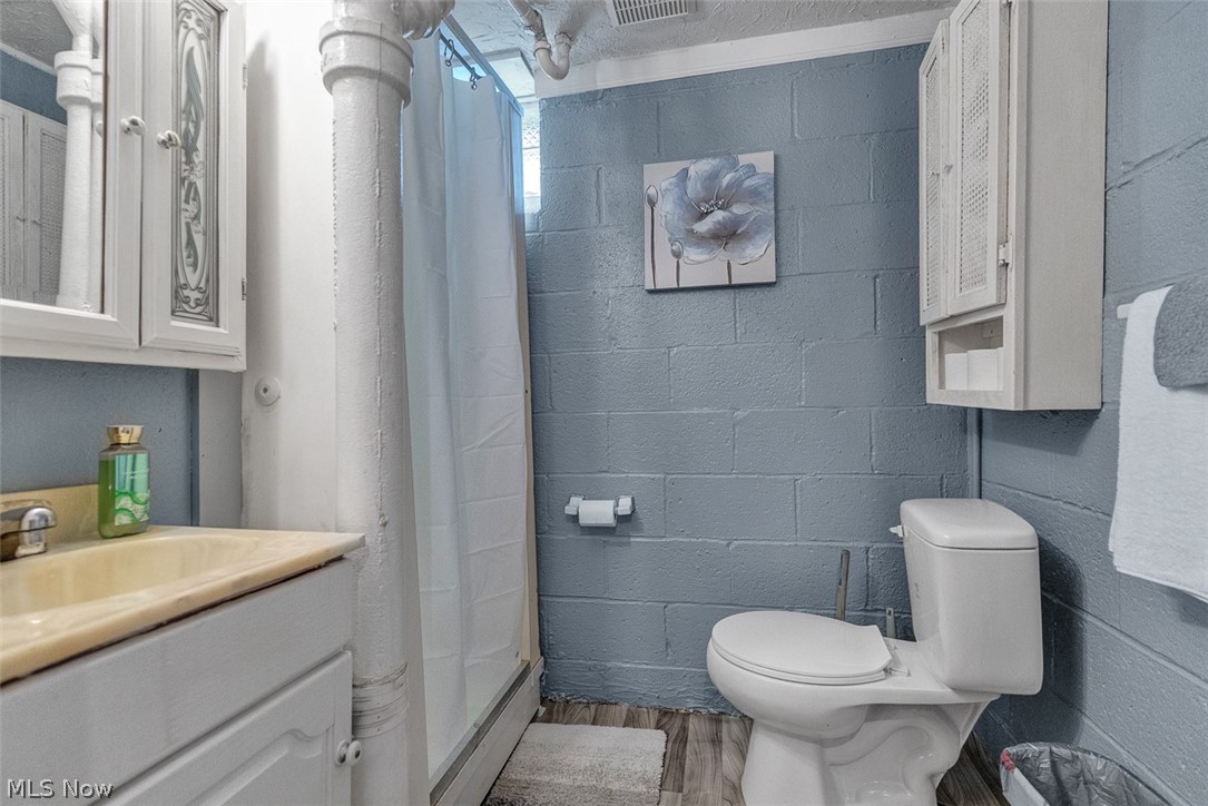 14903 Tabor Avenue Property Photo 27