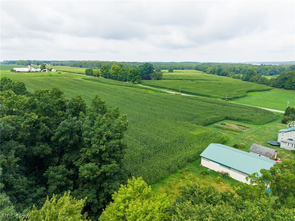 172 W County Line Road Property Photo 16