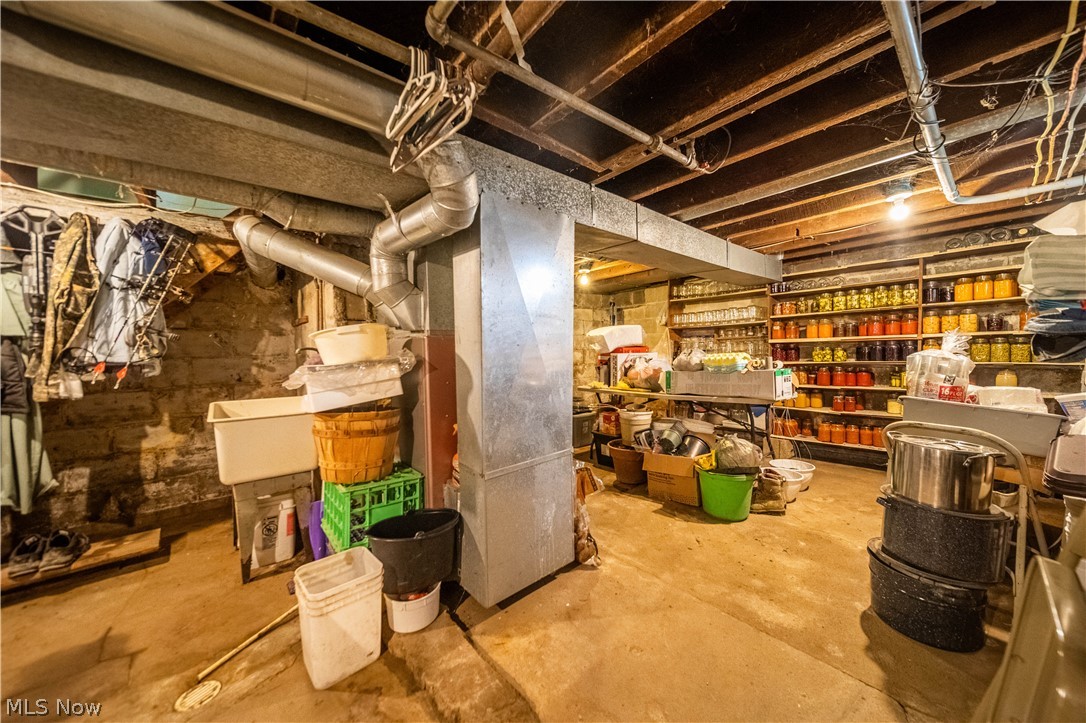 172 W County Line Road Property Photo 48