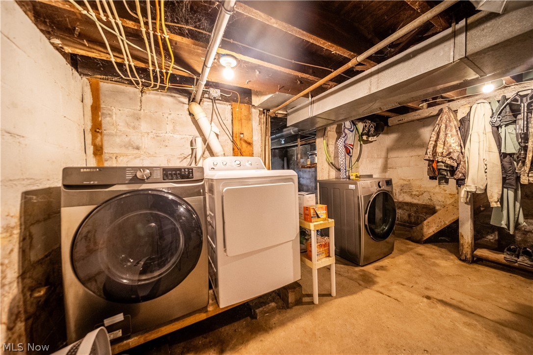 172 W County Line Road Property Photo 49