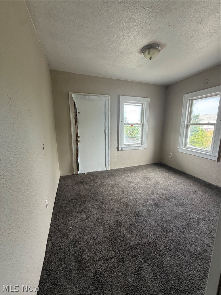 976 E 70th Street Property Photo 27