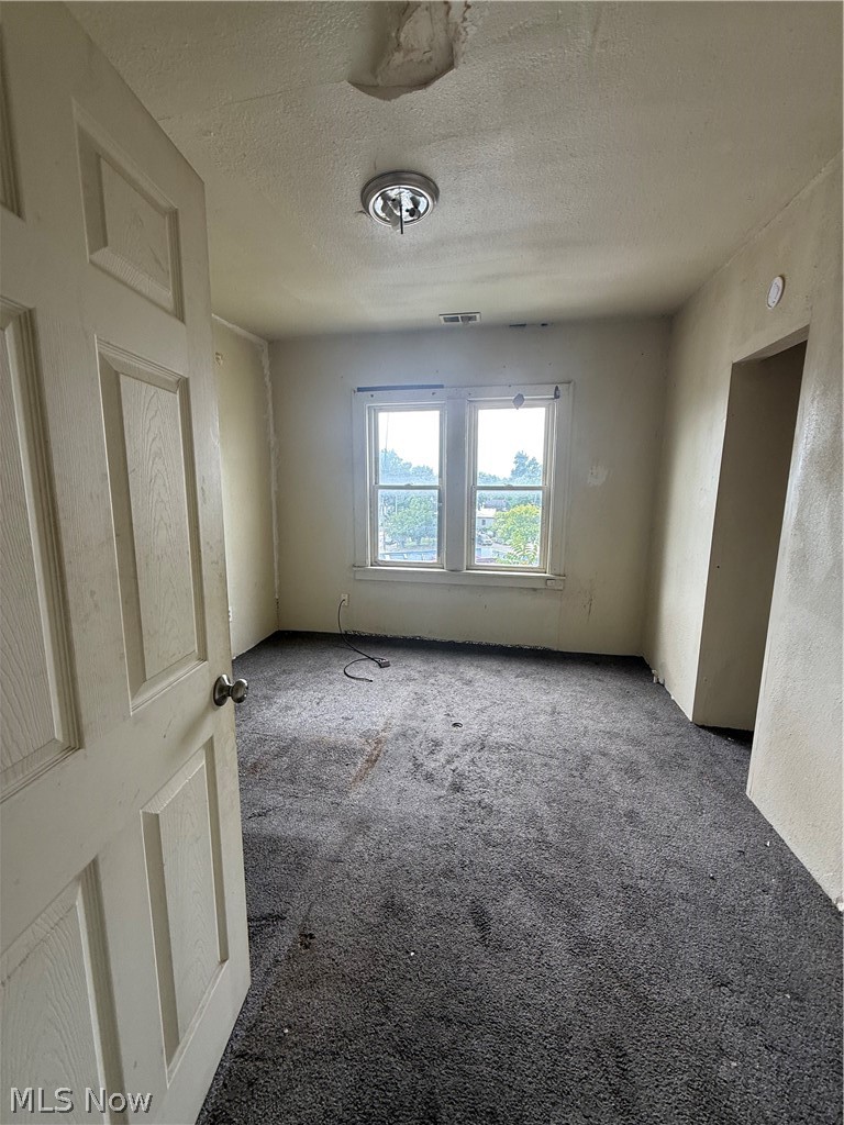 976 E 70th Street Property Photo 32