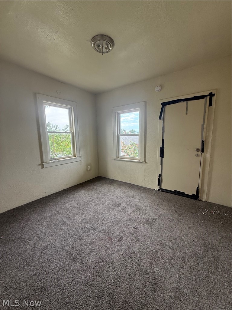 976 E 70th Street Property Photo 33