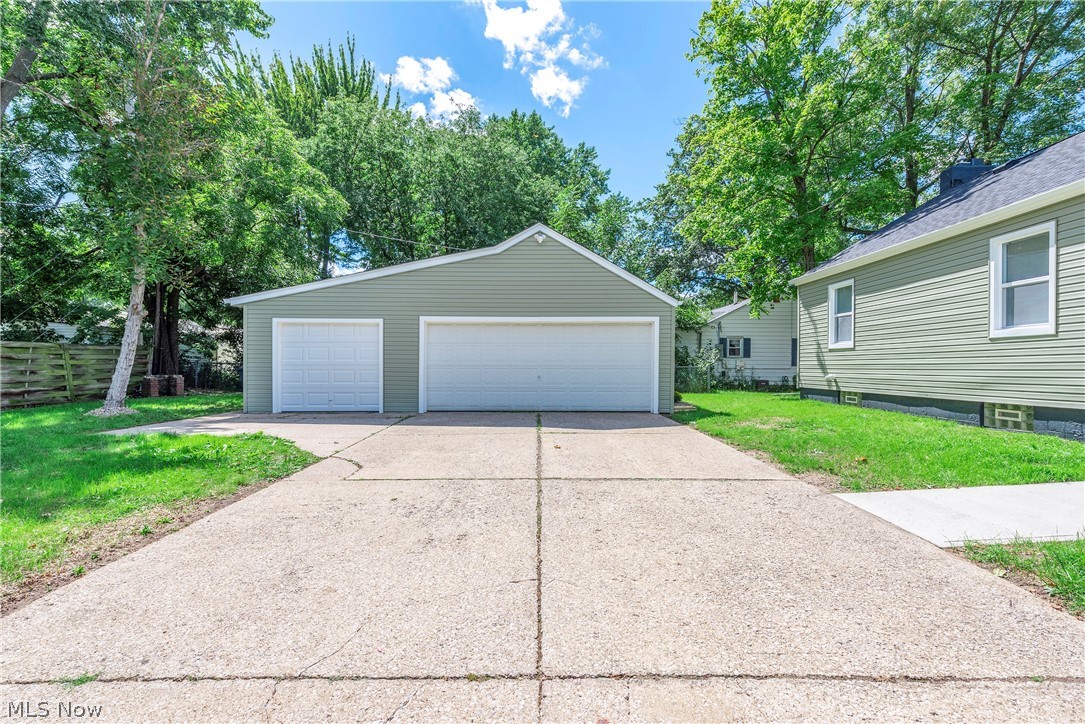 399 Olive Street Property Photo 43