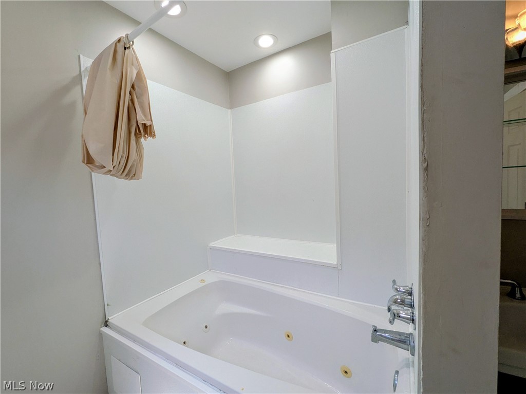 3616 E 59th St Property Photo 12